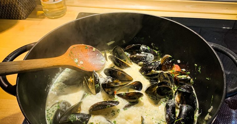 Muslingesuppe med hvidvin – til den perfekte kæreste middag
